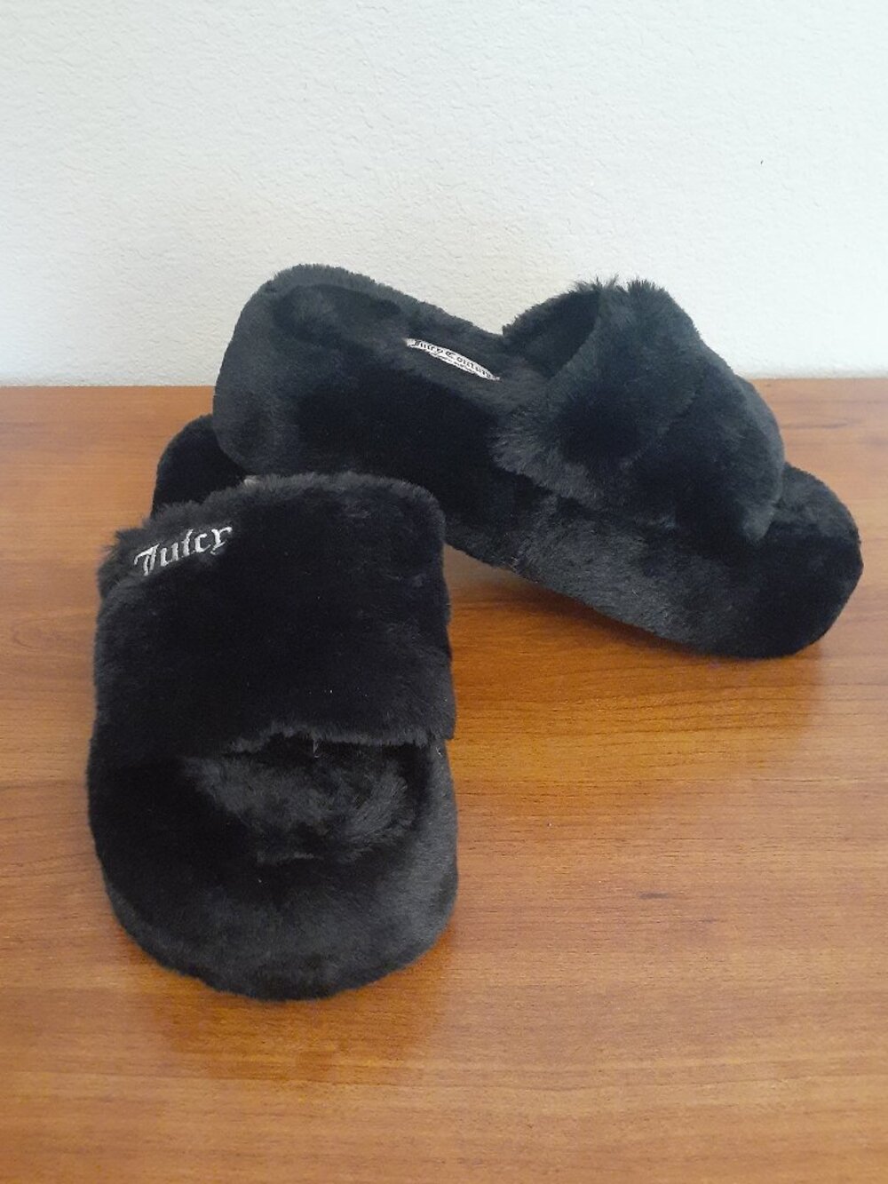 Juicy Couture Fluffy Platform Slide Slippers